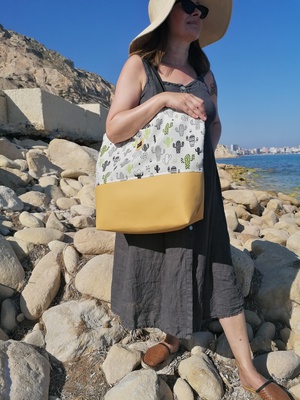 Bolso Maxi Tote Cactus Mostaza